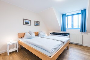 Room - Vrbo Property (Zingst)