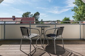 Outdoor dining - Vrbo Property (Zingst)