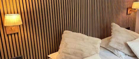 Double Room | Free WiFi