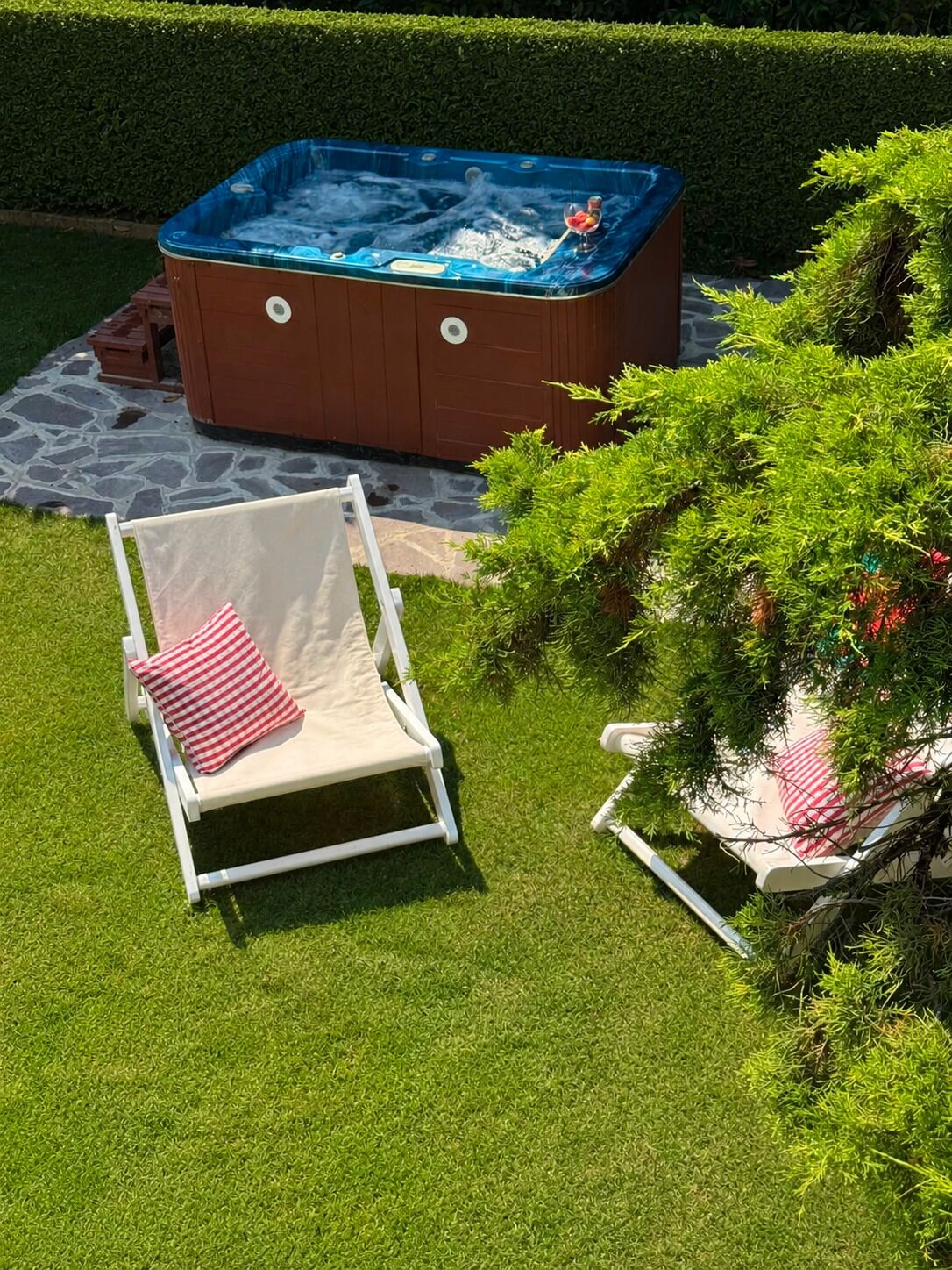 Baignoire à remous extérieure