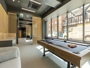 Games room - Student Only Straits Aire (Leeds)