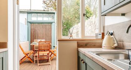 Beautiful One Bedroom Home in Glastonbury