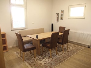 Dining - Vrbo Property (Marlow)