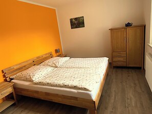 Room - Vrbo Property (Marlow)