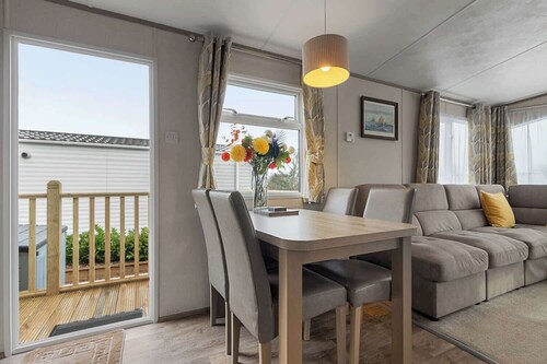 Woodleigh Country Lodge - Short Stays UK