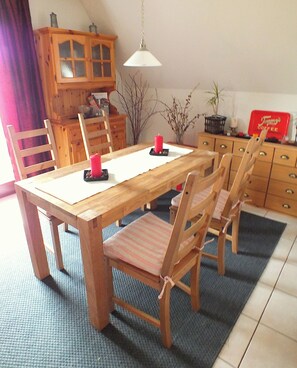 Dining - Vrbo Property (Marlow)