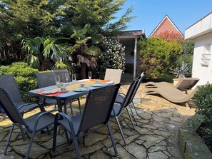 Outdoor dining - Vrbo Property (Büsum)