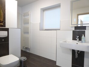 Bathroom - Vrbo Property (Winterberg)
