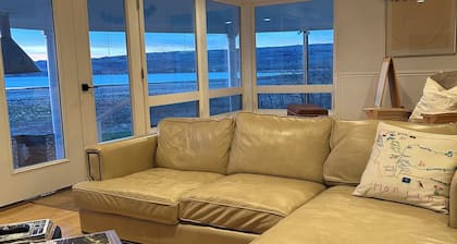 New to vacation rental lovely 3-bedroom 2 bath on Duck Lake
near Glacier Park