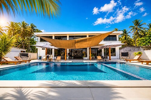Beachfront Private Villa+pool+Gazebo+BBQ+6Bedrooms+7Bathrooms