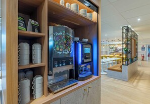 Päivittäinen buffetaamiainen maksusta