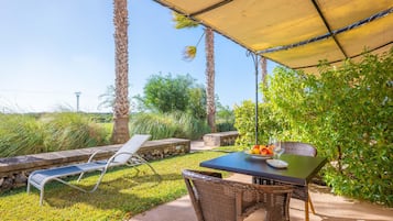 Standard-Doppelzimmer, Gartenblick | Terrasse/Patio