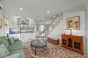 TV, fireplace, books, stereo - Dharma Grove - Bask in the Light (Pittsfield)