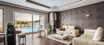 Tranquility Villa with Pool | Private Garden & BBQ by PikHost