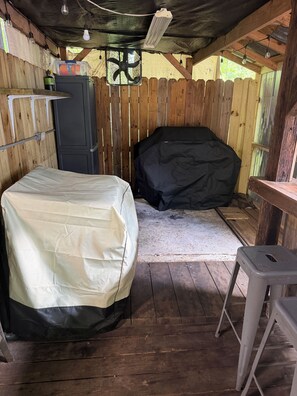 Interior - Cozy 1-bedroom cabin close to Lake Sam Rayburn.  (Bronson)