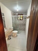 Chalet Confort, balcón, vistas a la montaña | Baño