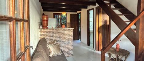 Comfort Chalet, Balcony, Mountain View | Living area