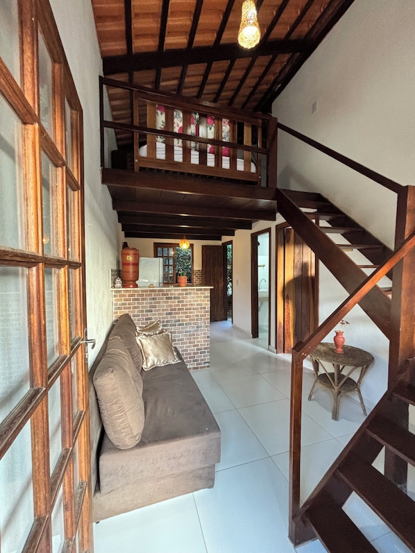 Comfort Chalet, Balcony, Mountain View | Living area