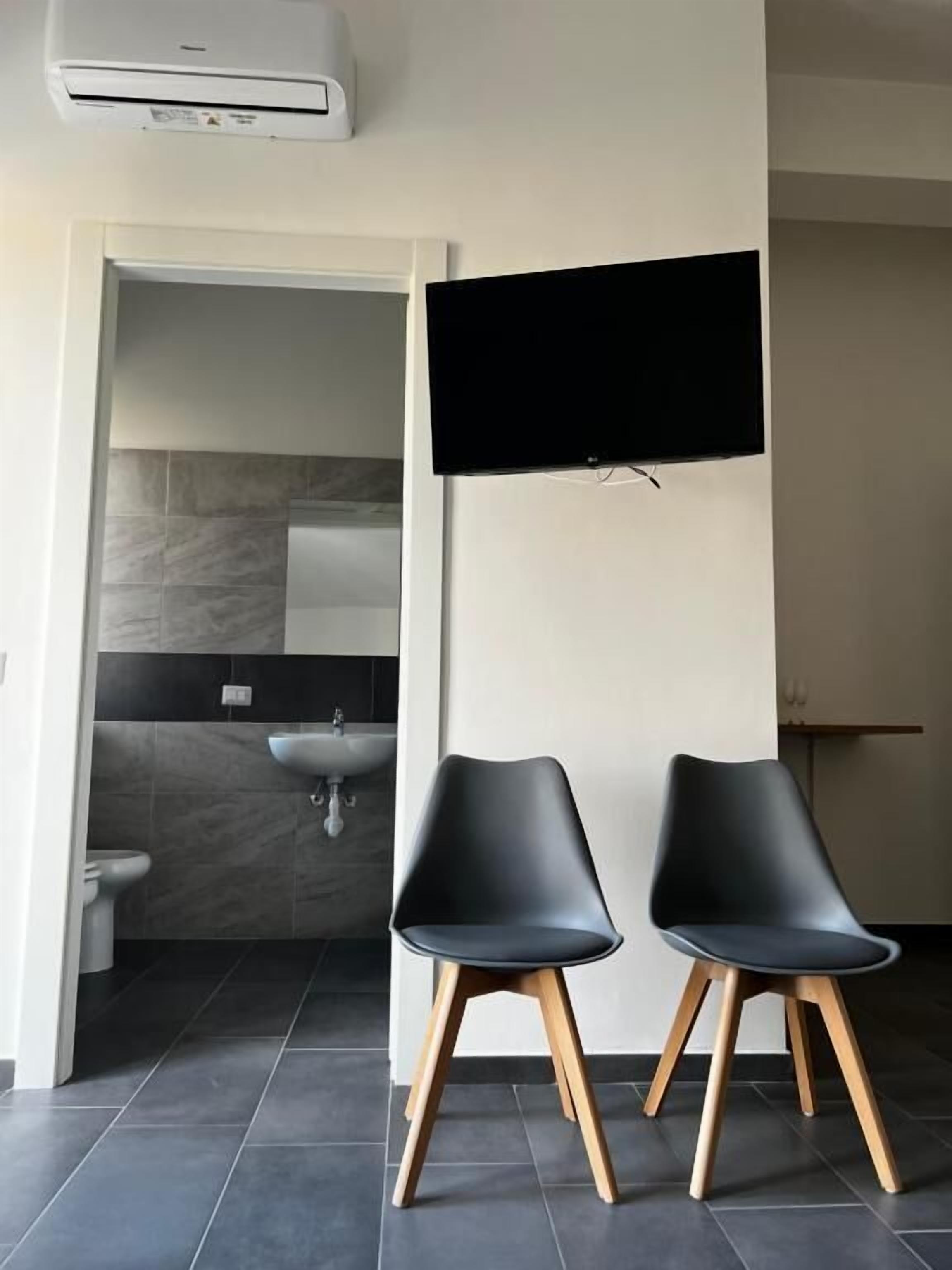 Suite, Balcony, Mountain View | Interior