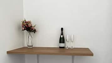 Suite, Balcony, Mountain View | Interior