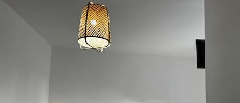 suite mambu | Blackout drapes, soundproofing, iron/ironing board, free WiFi