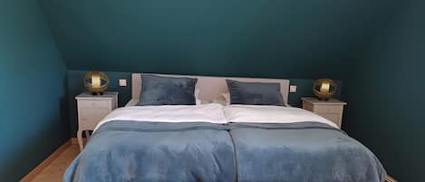 1 habitación, wifi y ropa de cama