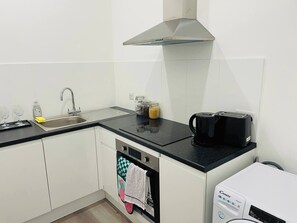 Apartment, 2 Bedrooms | Laundry - Beautiful Place to Stay (London)