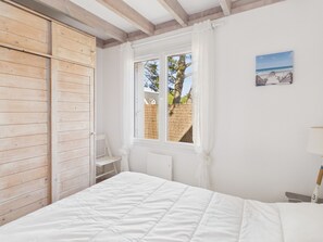 3 bedrooms, iron/ironing board, free WiFi - House with garden 150 m from the coast (Le Pouliguen)
