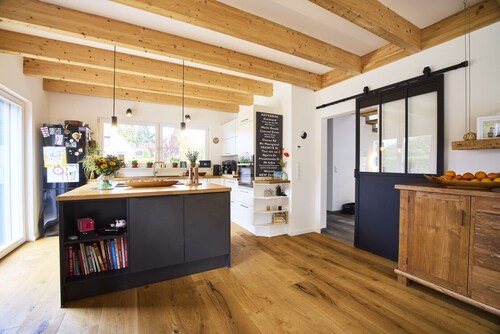 NEW – Unique Wooden House in Hamburg with Garden, Pool, BBQ & Wi-Fi