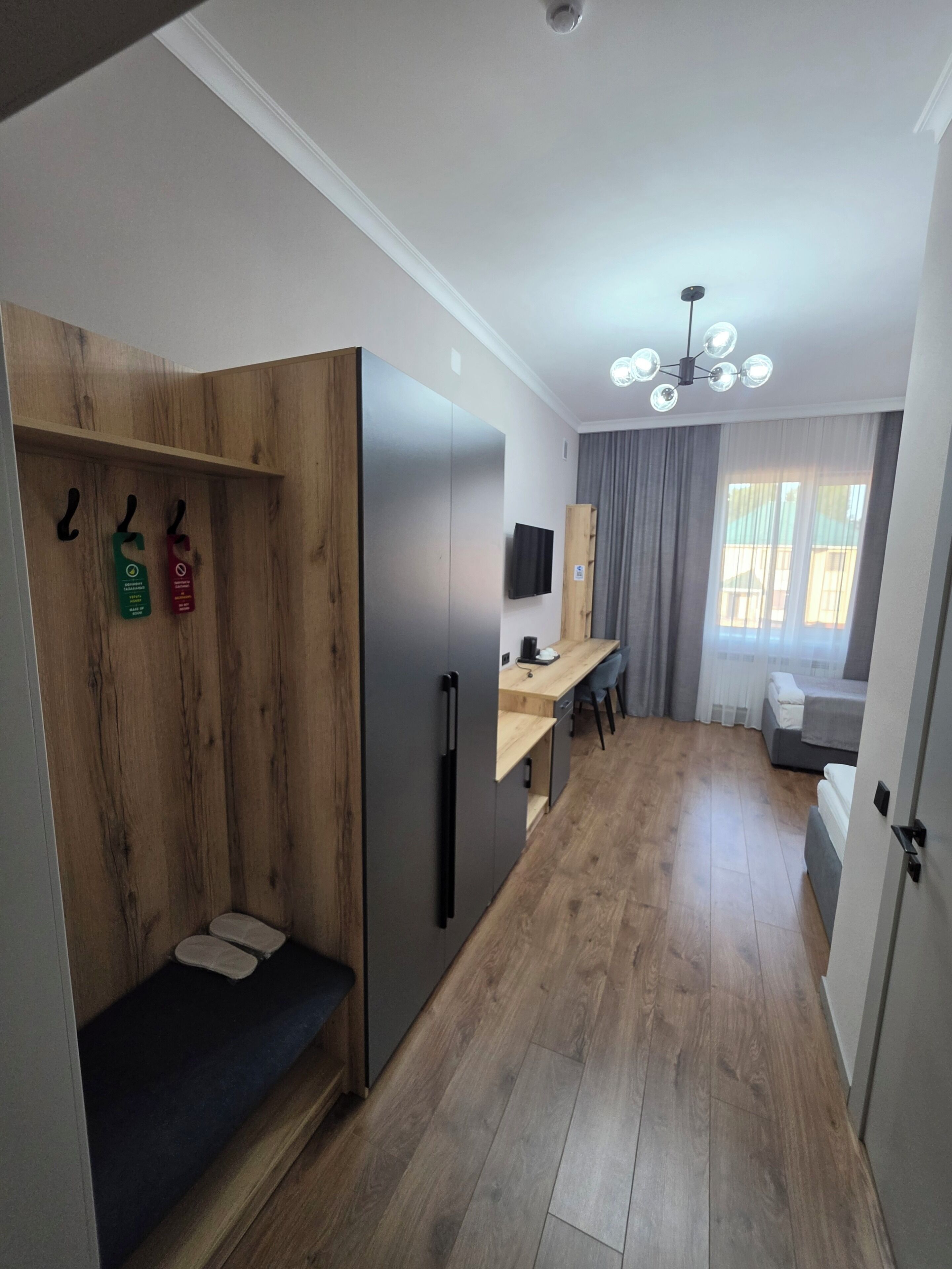 Standard Twin Room, Private Bathroom | Desk, laptop workspace, blackout curtains, soundproofing