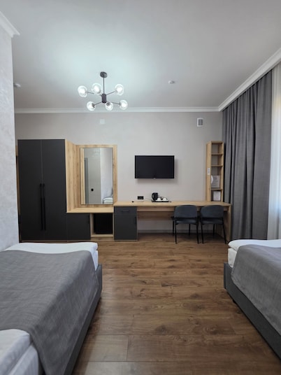Toi At-Bashy hotel