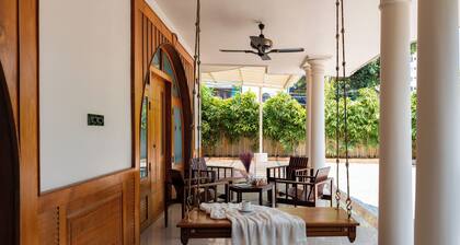 ELIVAAS Valiyaveetil Mansion 5 BHK