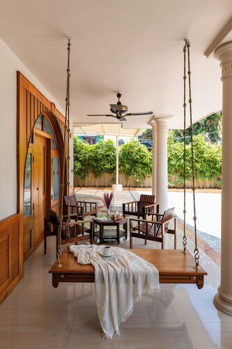 ELIVAAS Valiyaveetil Mansion 5 BHK