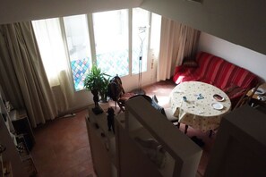 Dining - Vrbo Property (Ivry-sur-Seine)
