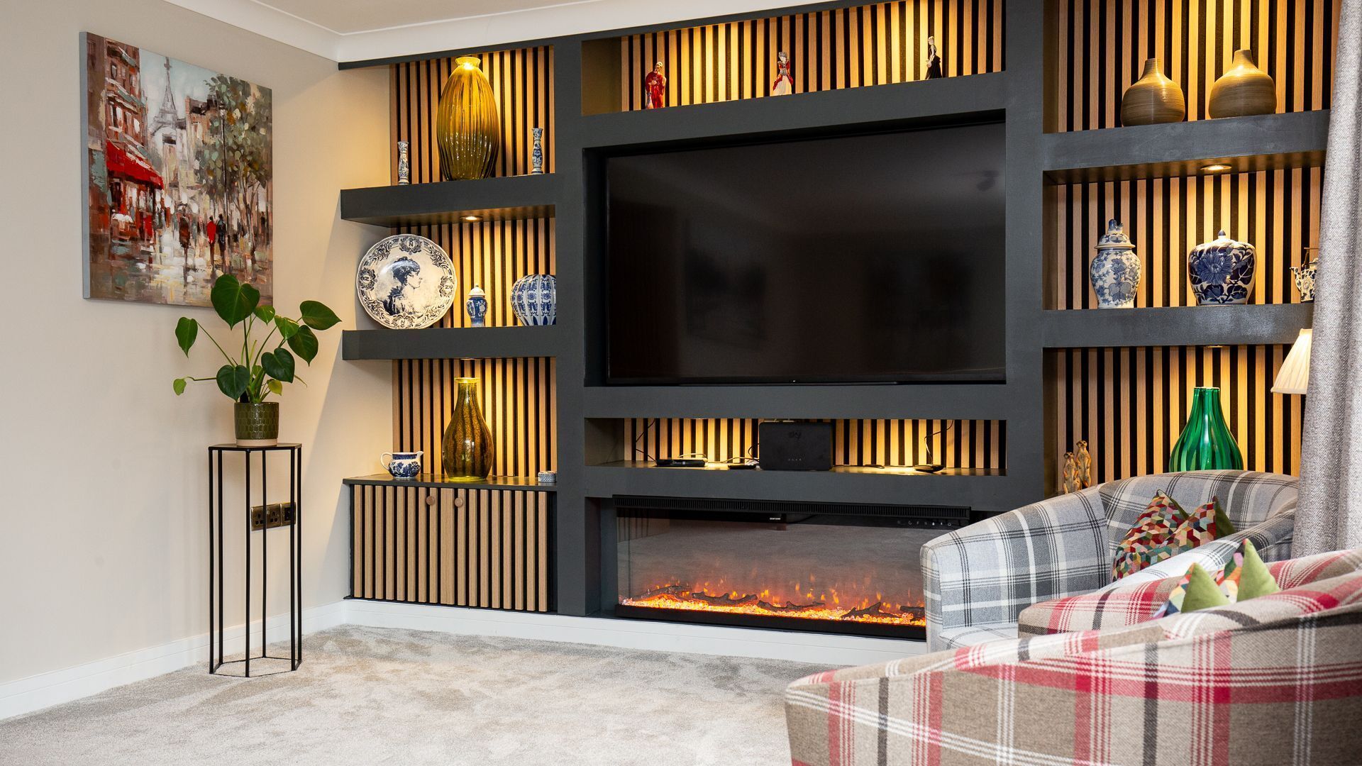 TV, fireplace
