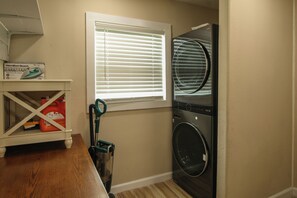 House, Patio, Garden View | Interior - Jasper Sunshine Getaway (Jasper)