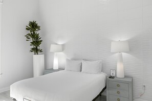 1 bedroom, Internet, bed sheets - One Bedroom Condo at the Grand Sandestin (Miramar Beach)