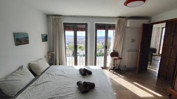 4 dormitorios, Internet, ropa de cama