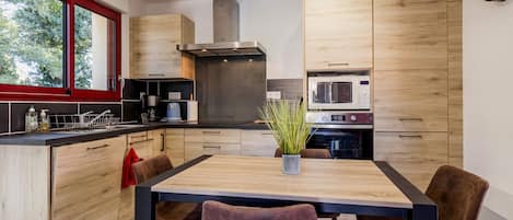 Fridge, microwave, oven, dishwasher