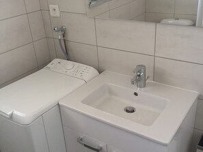 Bathroom - Beachfront apartment, parking - 4 guests (Argelès-sur-Mer)