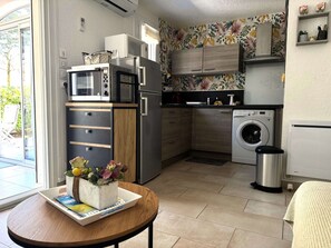 Interior - T2 with parking in the Pinewood area - 4 guests (Cap d'Agde)