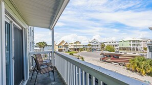 Property grounds - 2BR Condo w/ pool, lagoon view & deeded beach access - Sleeps 6 (Gulf Shores)