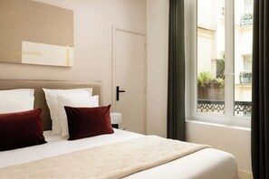 2 bedrooms, desk, iron/ironing board, WiFi - Marais Gem 2BR 6P Paris Stay (Paris)