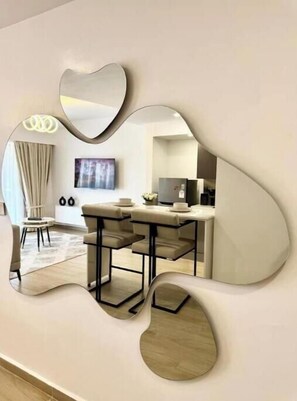 Dining - Modern 1-Bedroom Apartment with National Park Views & Sunset Scenery (Nairobi)