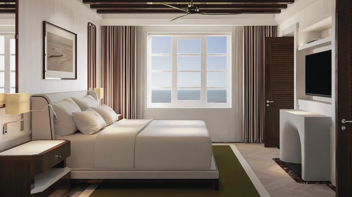 Premium Room | Minibar, in-room safe, desk, laptop workspace