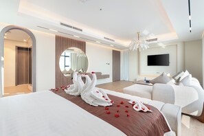 Duplex, City View -  Smaya Holiday Homes -Square Tower (Dubai)