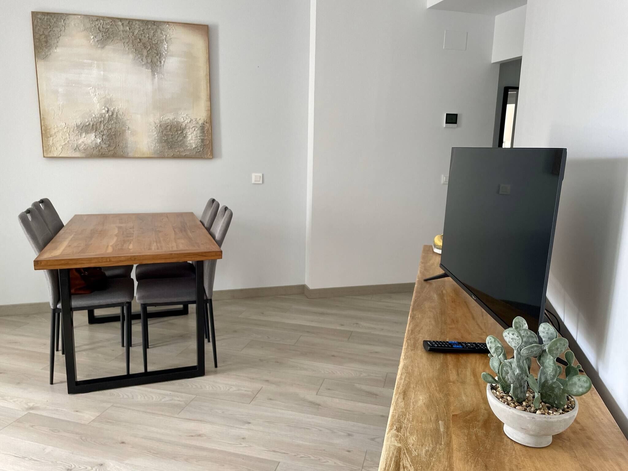 Apartment, 2 Bedrooms, Accessible, Balcony | Dining room
