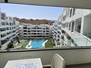 Apartment, 2 Schlafzimmer, barrierefrei, Balkon | Pool | Außenpool