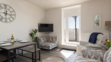 Apartment | 2 bedrooms, Internet