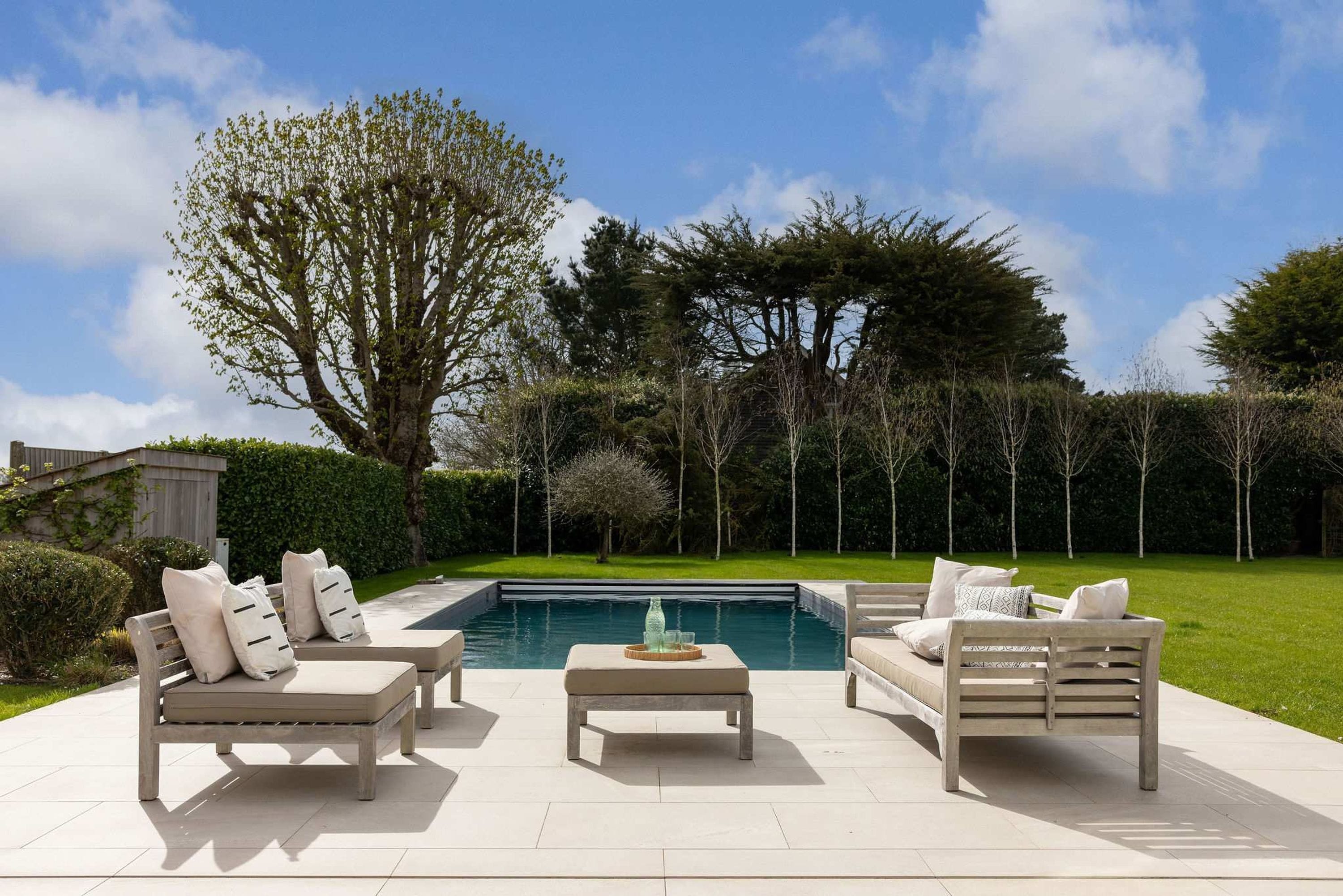 House | 5 bedrooms, Internet